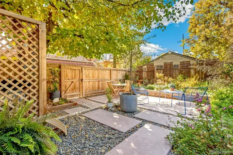 a car parked in front of a building