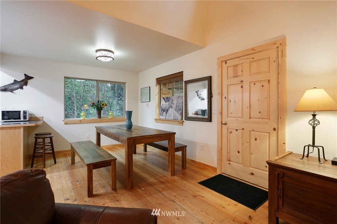 11078 Alpine Road Glacier, WA 98244 - Photo 3 of 25 Gallery Image 3