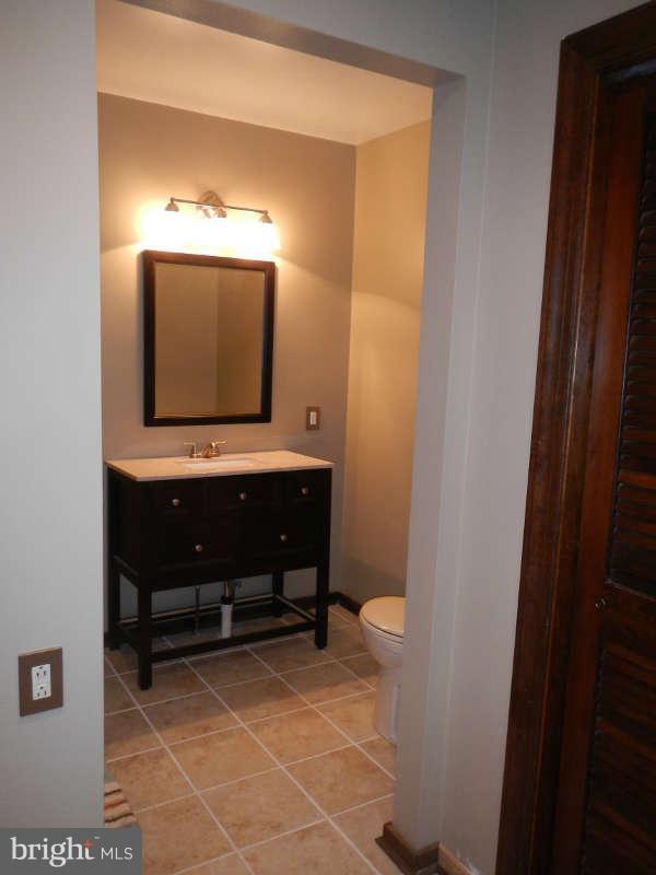 11157 Millbank Road King George, VA 22485 - Photo 15 of 30 Bath (Master)