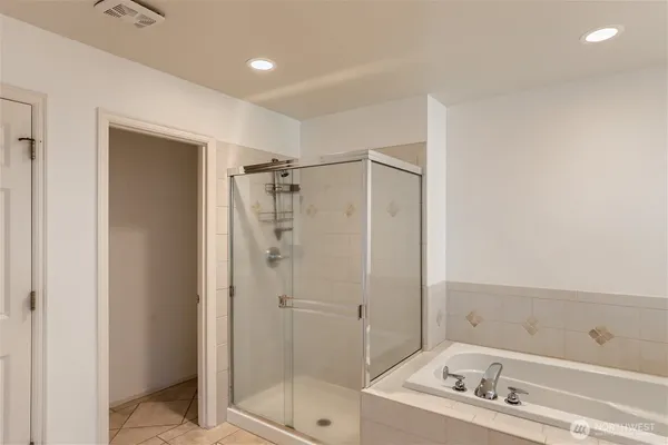 $5,950 | 9812 173rd Court Northeast, Redmond, WA 98052