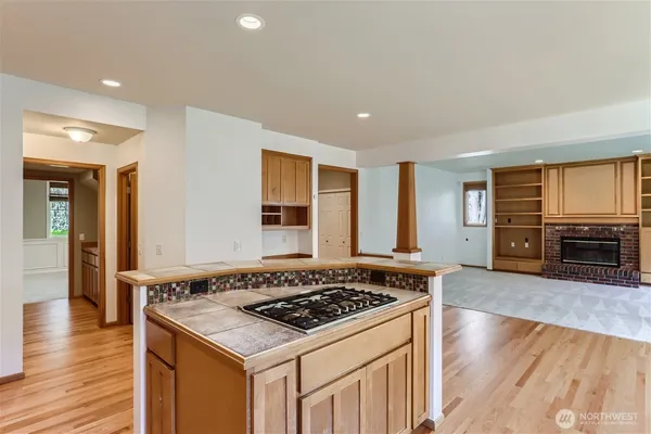 $5,950 | 9812 173rd Court Northeast, Redmond, WA 98052