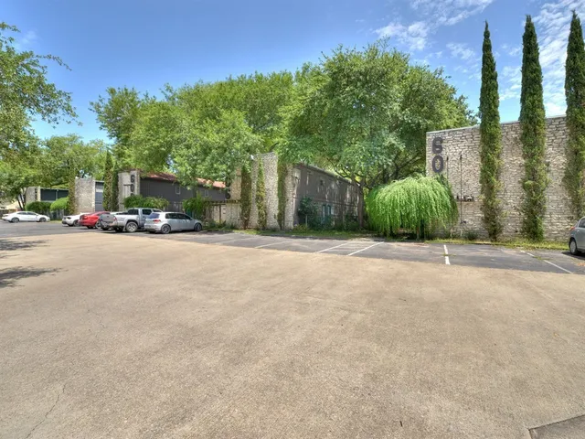 $1,600 | 604 Franklin Boulevard, Unit A, Austin, TX 78751