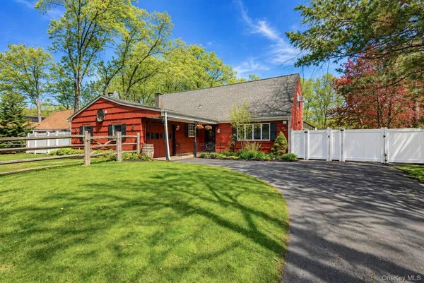 $649,999 | 56 Bayonne Avenue, Central Islip, NY 11722