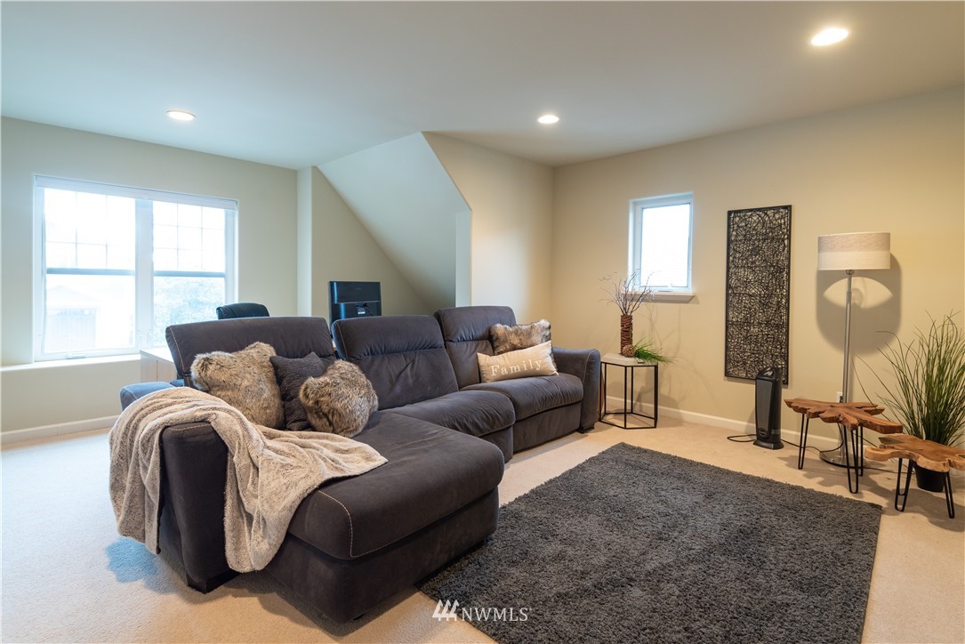 16604 Southeast 167th Street Renton, WA 98058 - Photo 15 of 35