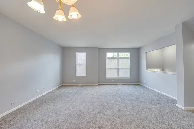 a view of empty room with window