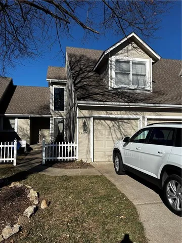 $335,000 | 15430 Floyd Street, Overland Park, KS 66223