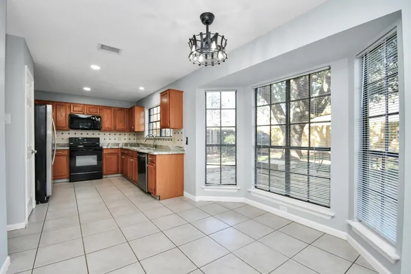 $2,150 | 3507 Timothy Lane, Richmond, TX 77406