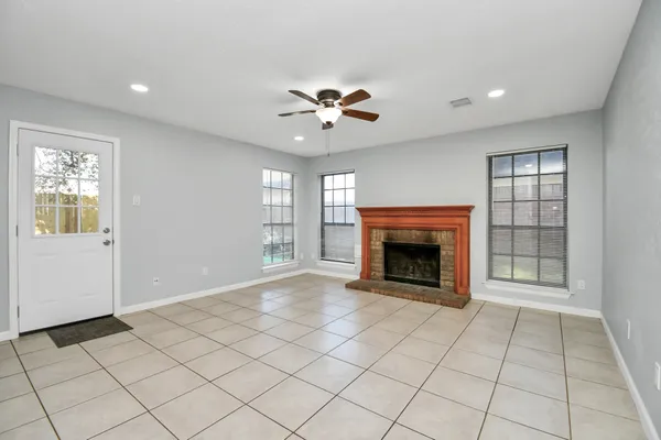 $2,150 | 3507 Timothy Lane, Richmond, TX 77406