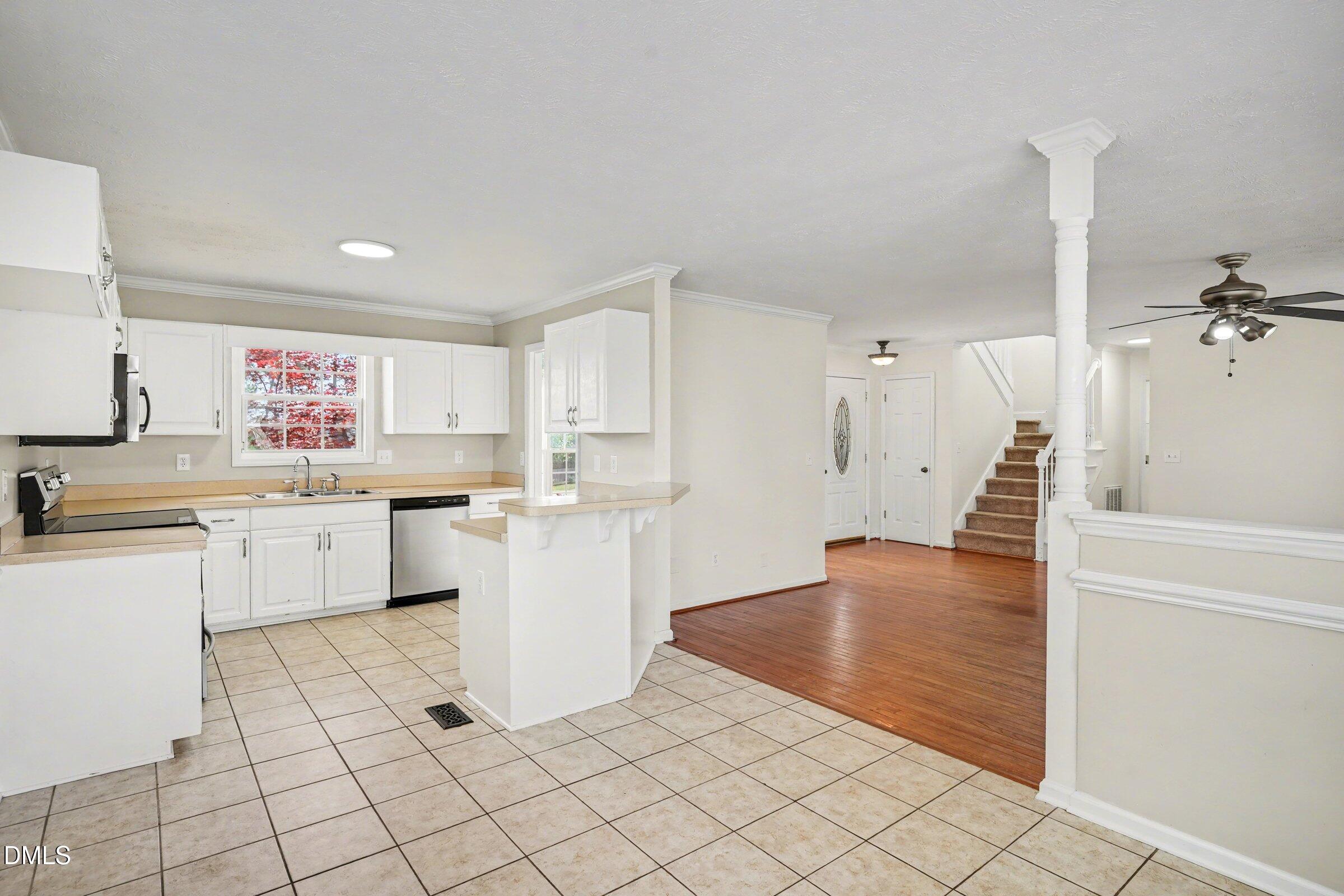 157 Chesapeake Road Cameron, NC 28326 - Photo 14 of 37 011_file_9271