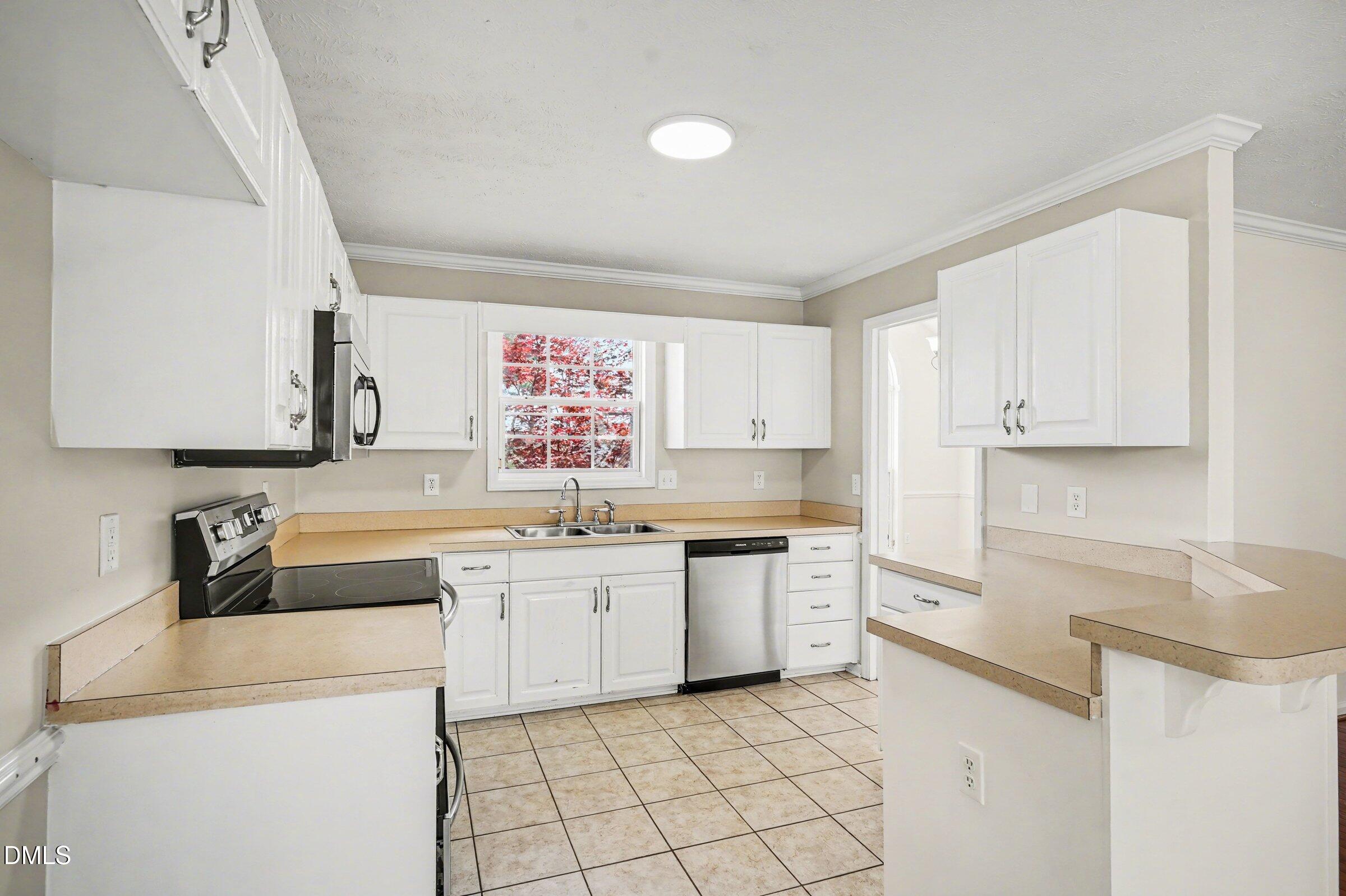 157 Chesapeake Road Cameron, NC 28326 - Photo 15 of 37 012_file_9559