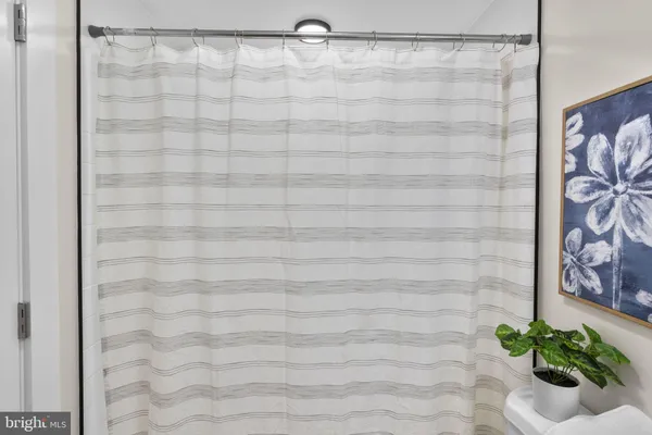 $650,000 | 10 West Kingston Park Lane, Middle River, MD 21220