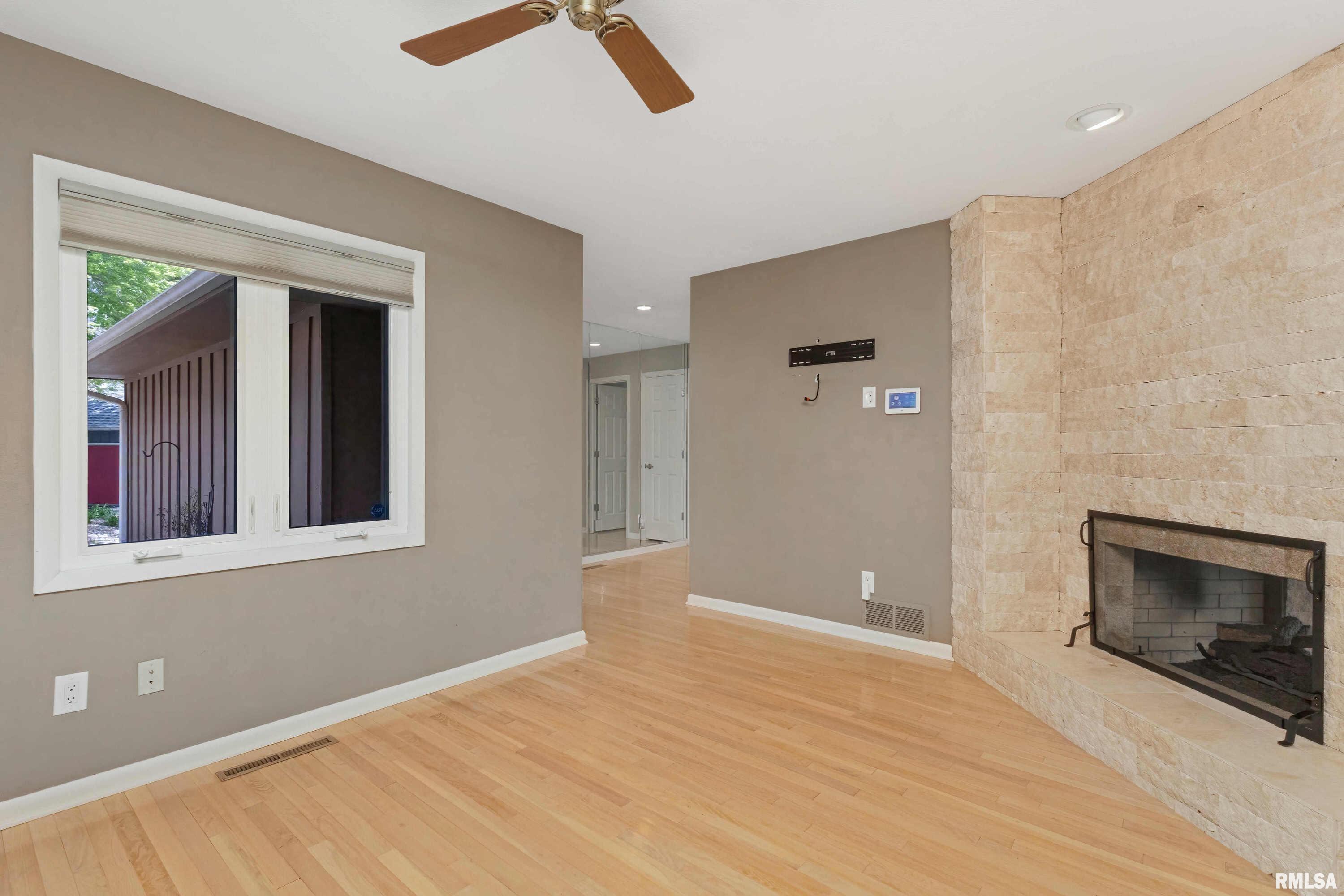 6401 Utica Ridge Road, Unit 18 Davenport, IA 52807 - Photo 11 of 49 Gallery Image 11