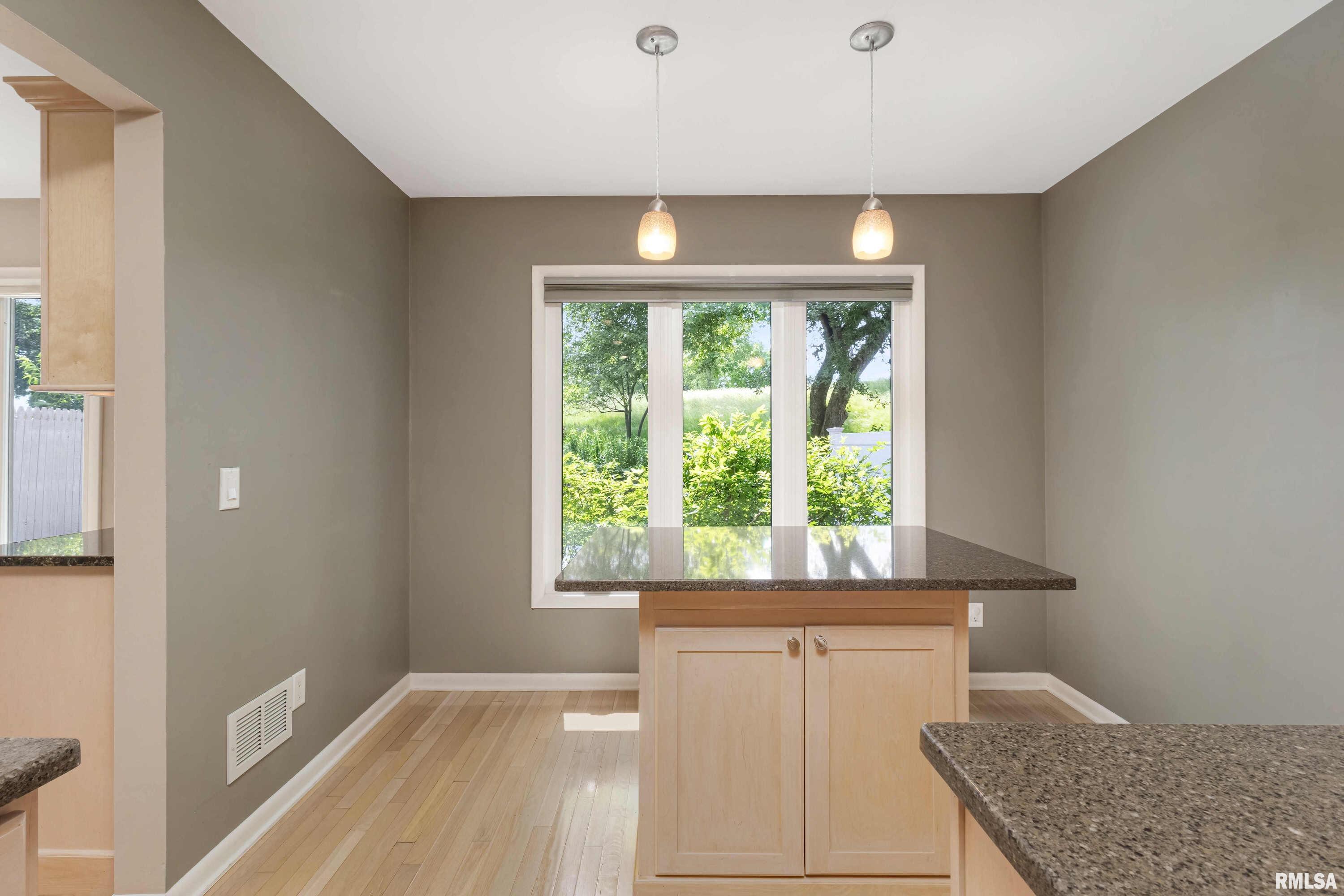 6401 Utica Ridge Road, Unit 18 Davenport, IA 52807 - Photo 14 of 49 Gallery Image 14