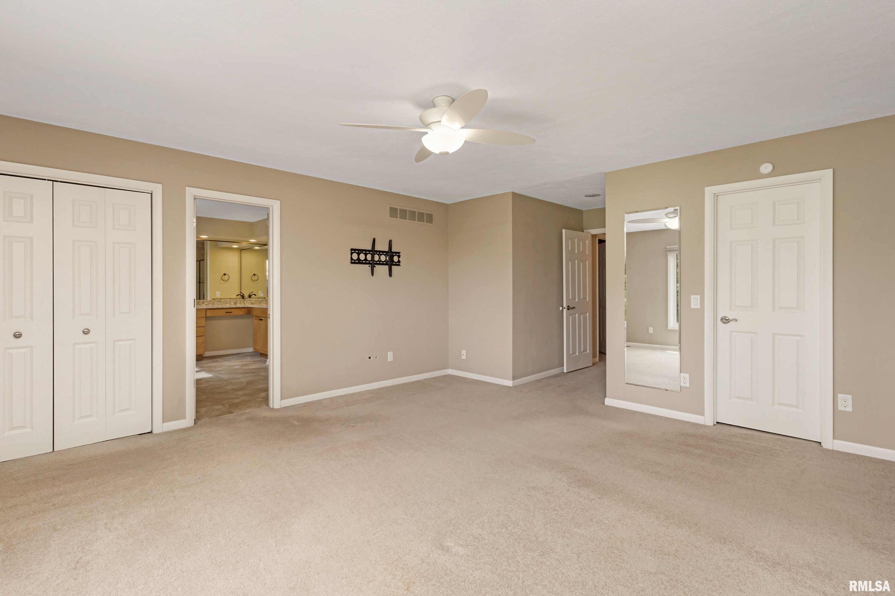 6401 Utica Ridge Road, Unit 18 Davenport, IA 52807 - Photo 24 of 49 Gallery Image 24