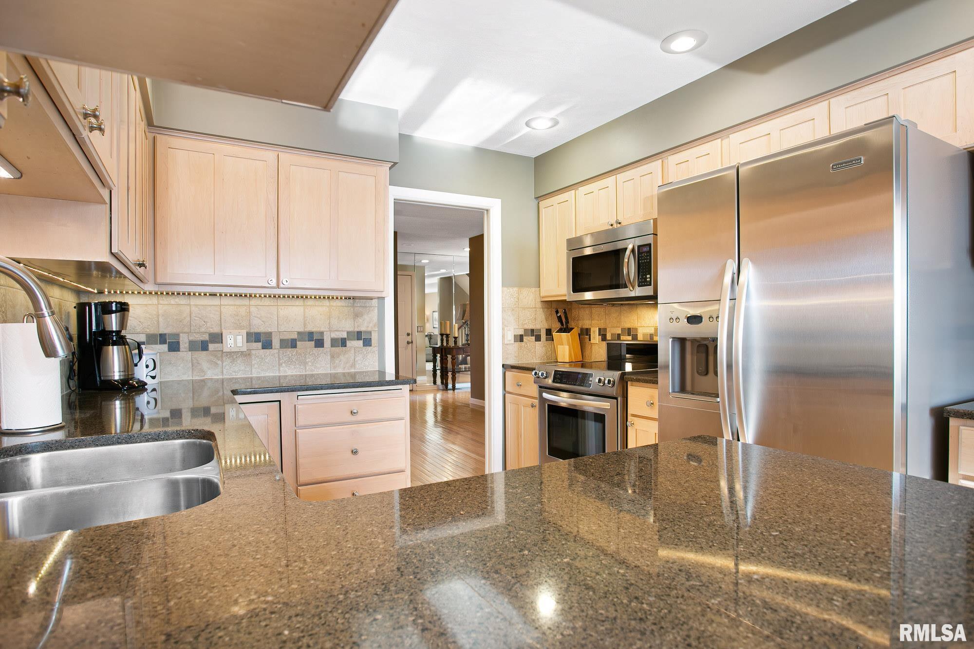 6401 Utica Ridge Road, Unit 18 Davenport, IA 52807 - Photo 41 of 49 Gallery Image 41