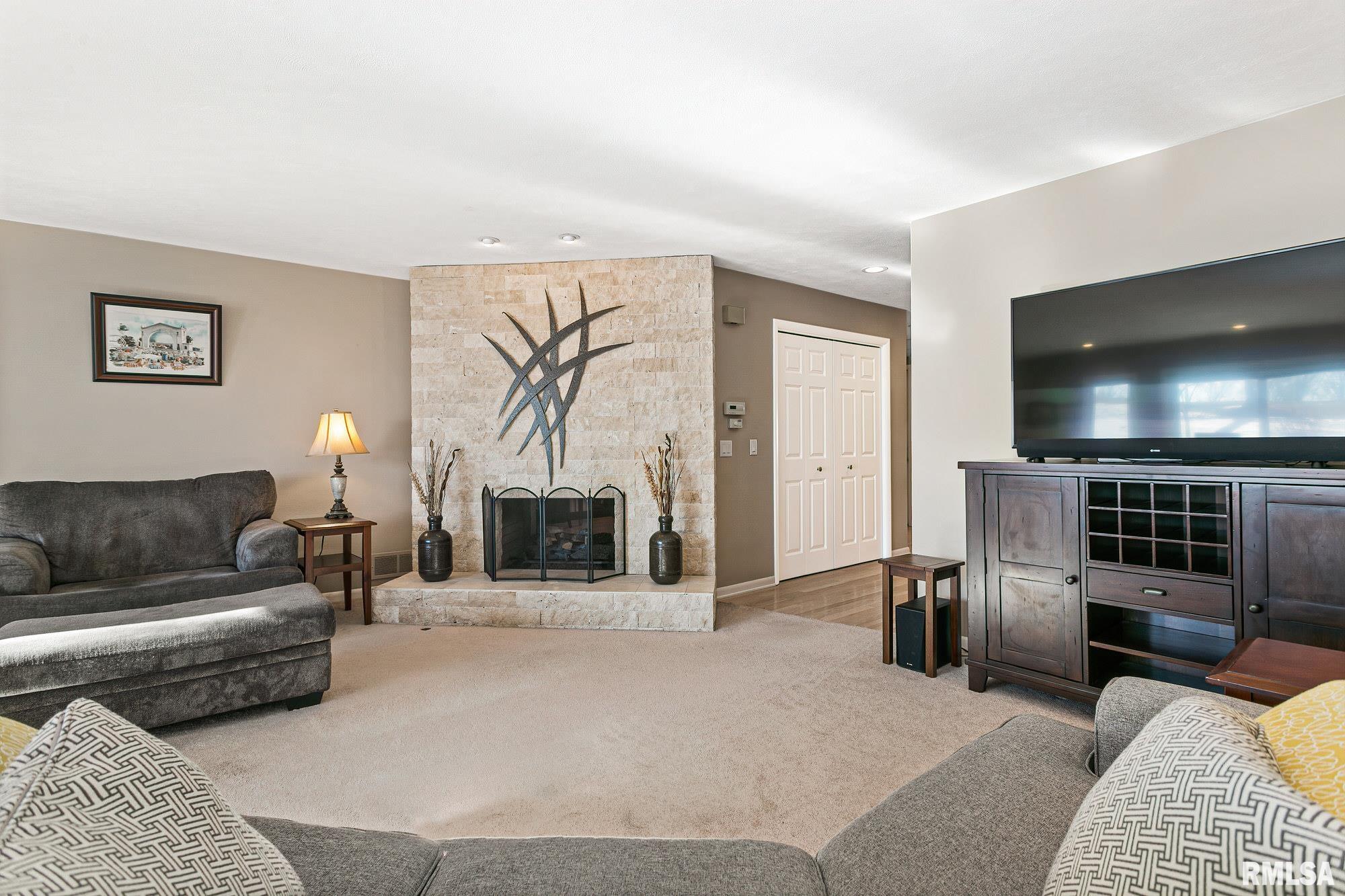 6401 Utica Ridge Road, Unit 18 Davenport, IA 52807 - Photo 45 of 49 Gallery Image 45