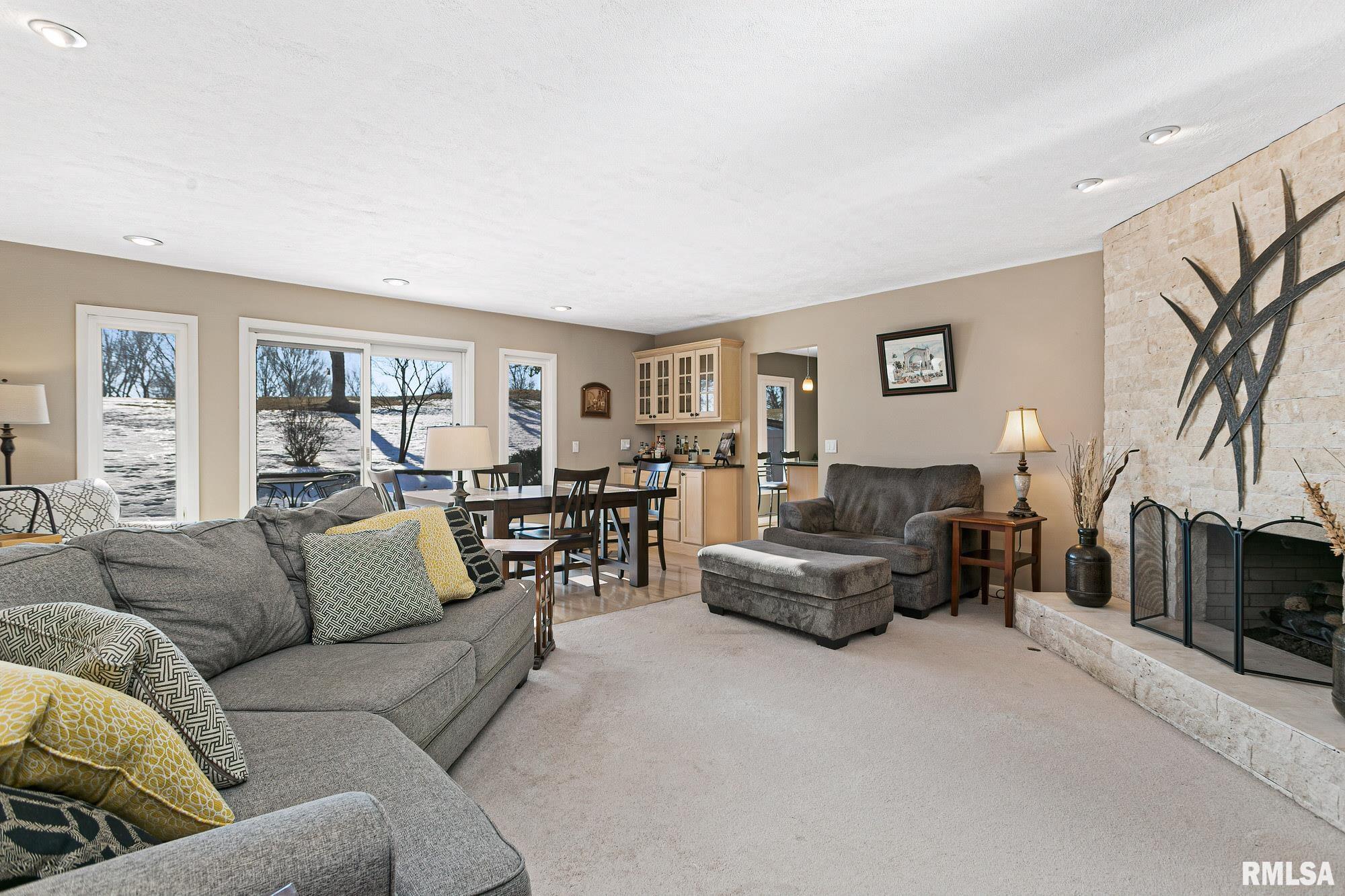6401 Utica Ridge Road, Unit 18 Davenport, IA 52807 - Photo 47 of 49 Gallery Image 47
