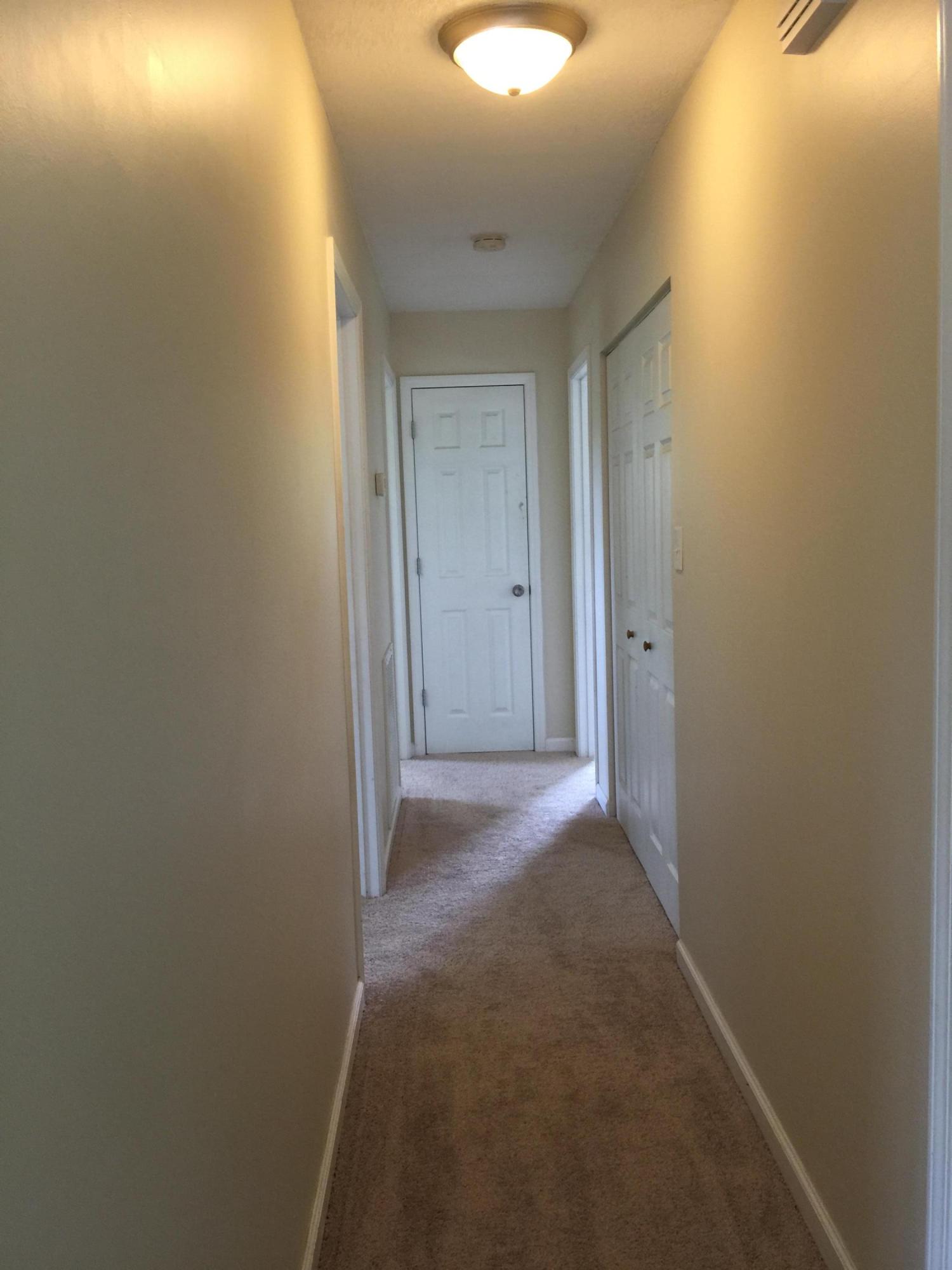 204 Den Lane Heiskell, TN 37754 - Photo 25 of 40 Hallway