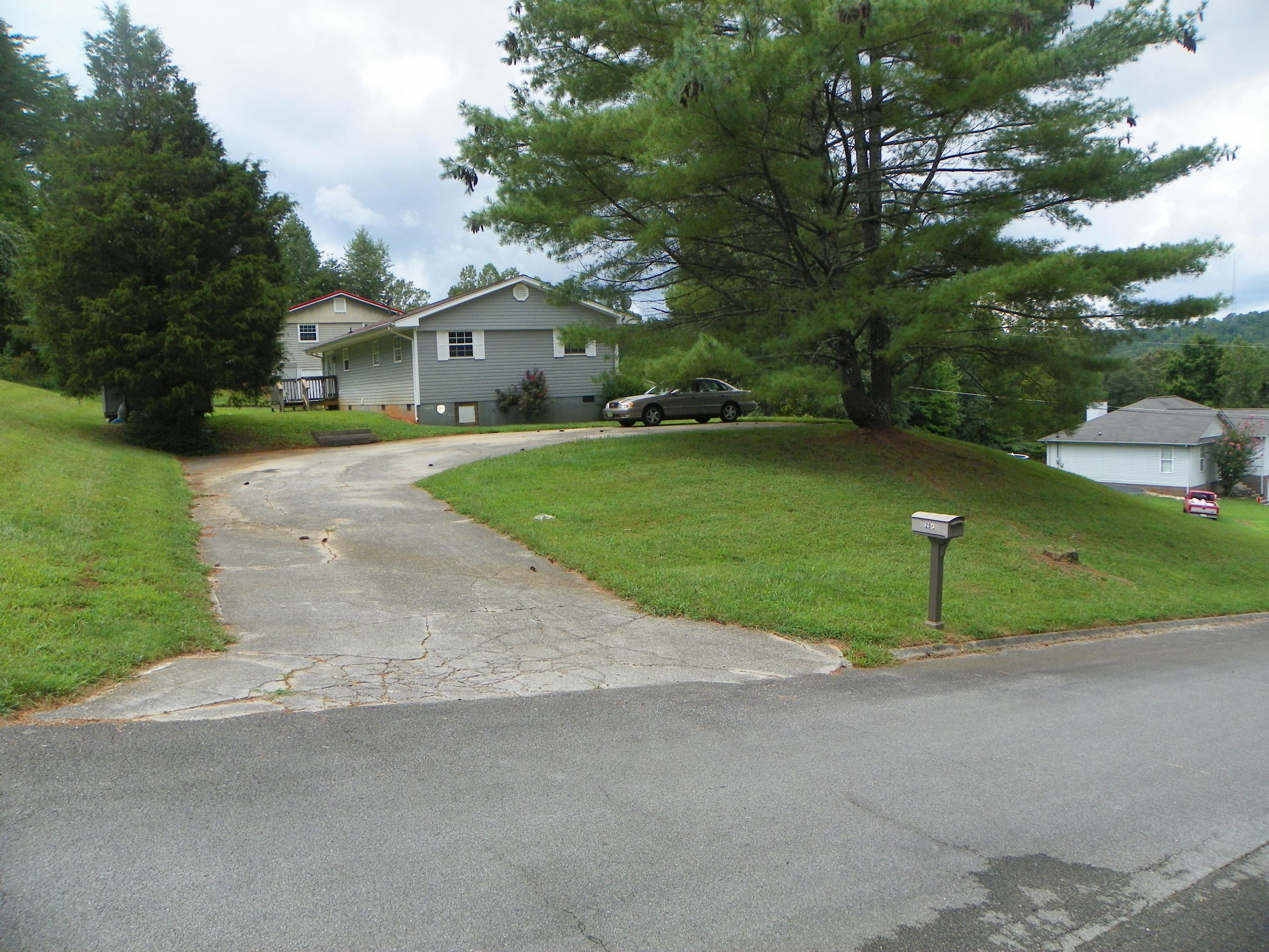204 Den Lane Heiskell, TN 37754 - Photo 34 of 40 Drive