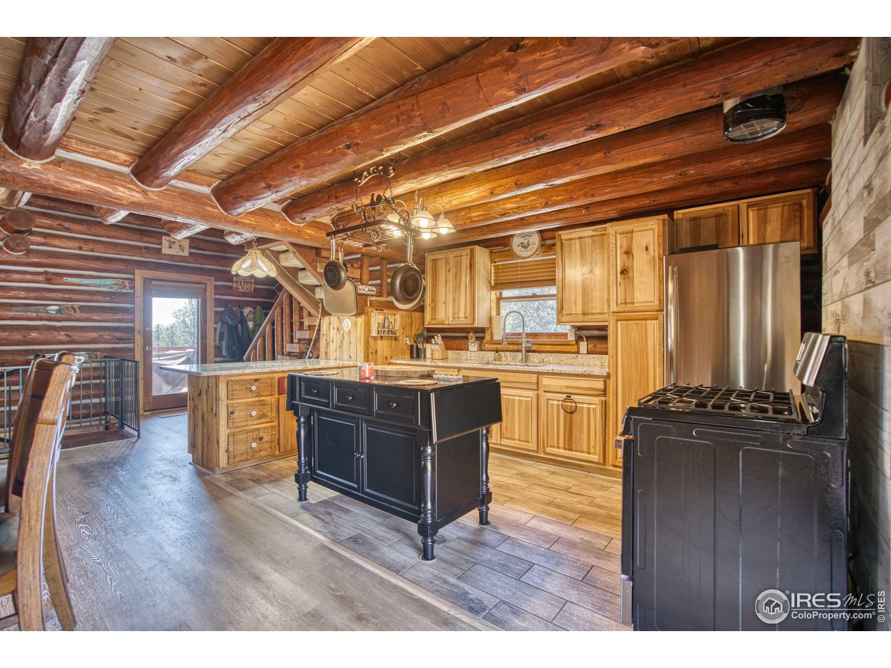1761 Redbluff Road Livermore, CO 80536 - Photo 13 of 40 Modern kitchen with all appliances included
