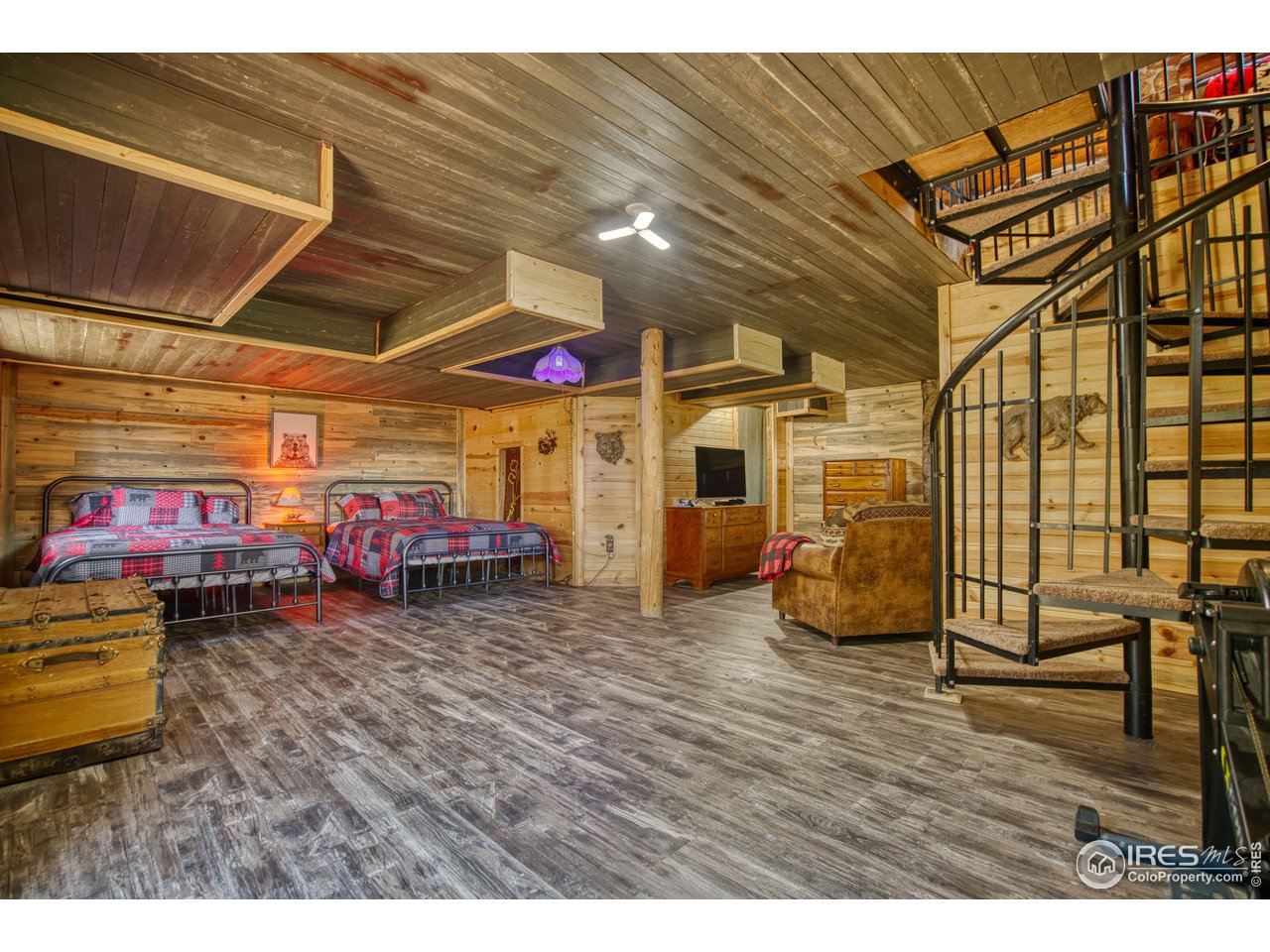 1761 Redbluff Road Livermore, CO 80536 - Photo 31 of 40 Large 2nd bedroom area non-conforming