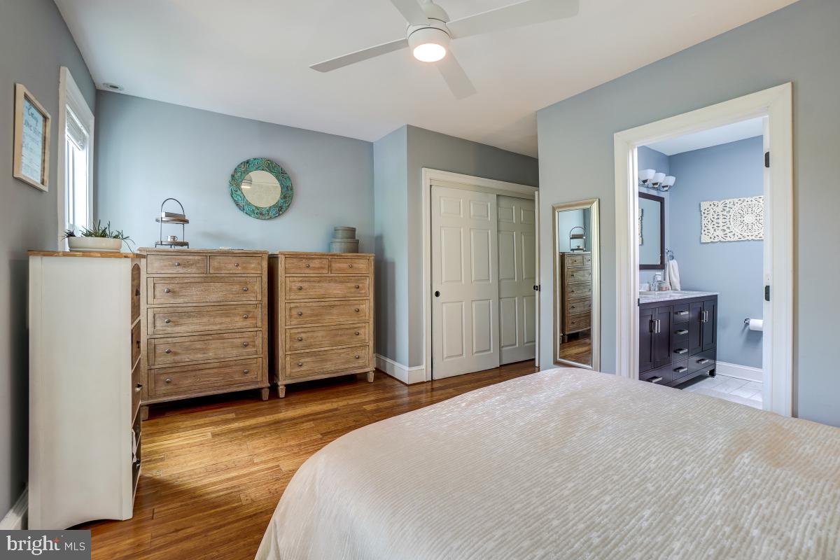 709 7th Street Southeast Washington, DC 20003 - Photo 13 of 31