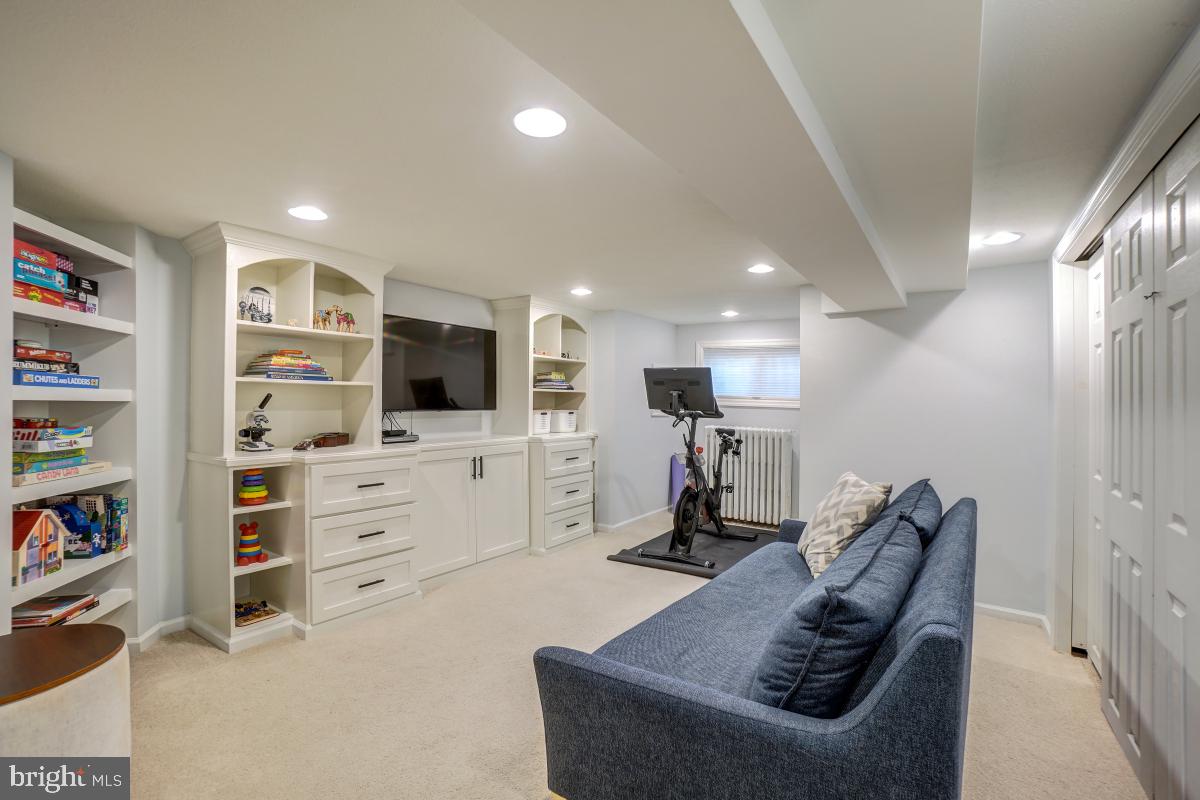 709 7th Street Southeast Washington, DC 20003 - Photo 21 of 31