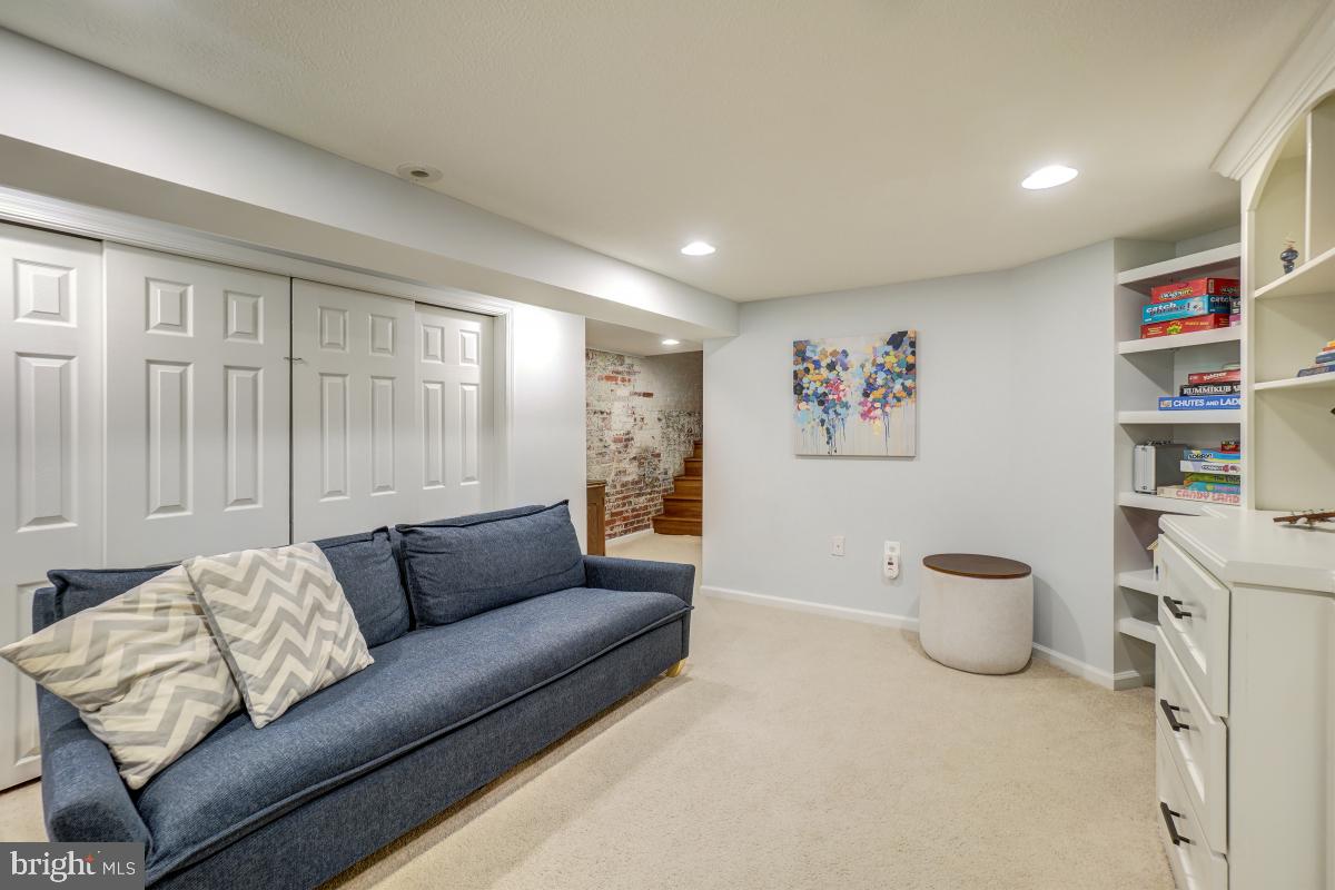 709 7th Street Southeast Washington, DC 20003 - Photo 22 of 31