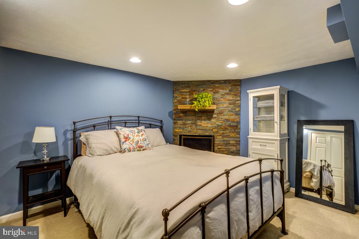 709 7th Street Southeast Washington, DC 20003 - Photo 23 of 31