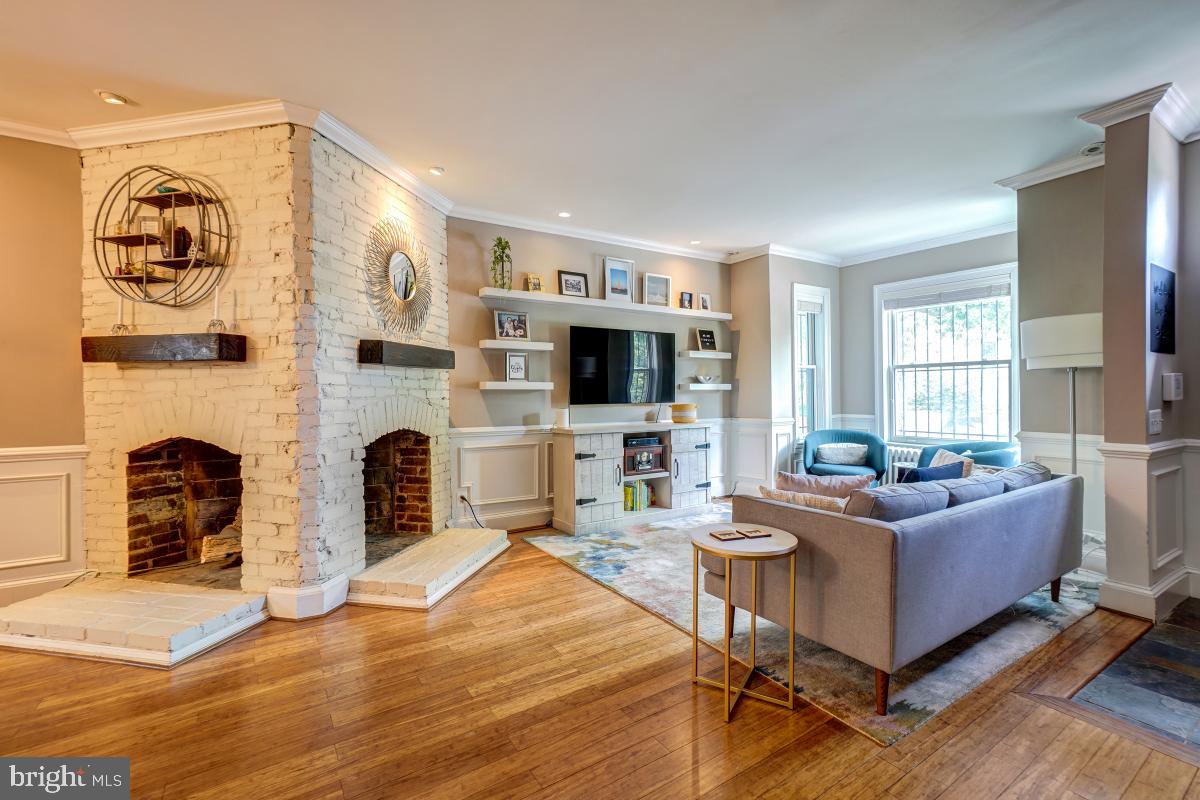 709 7th Street Southeast Washington, DC 20003 - Photo 3 of 31