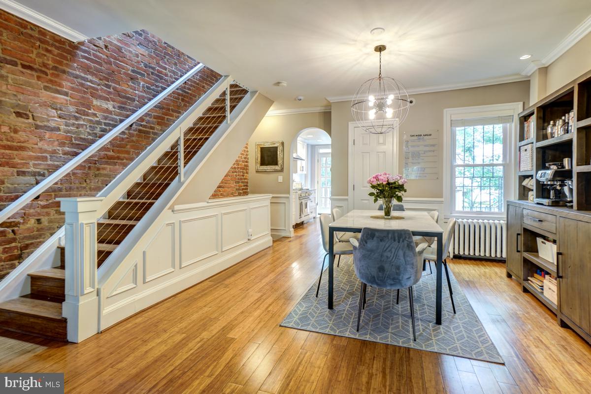 709 7th Street Southeast Washington, DC 20003 - Photo 5 of 31