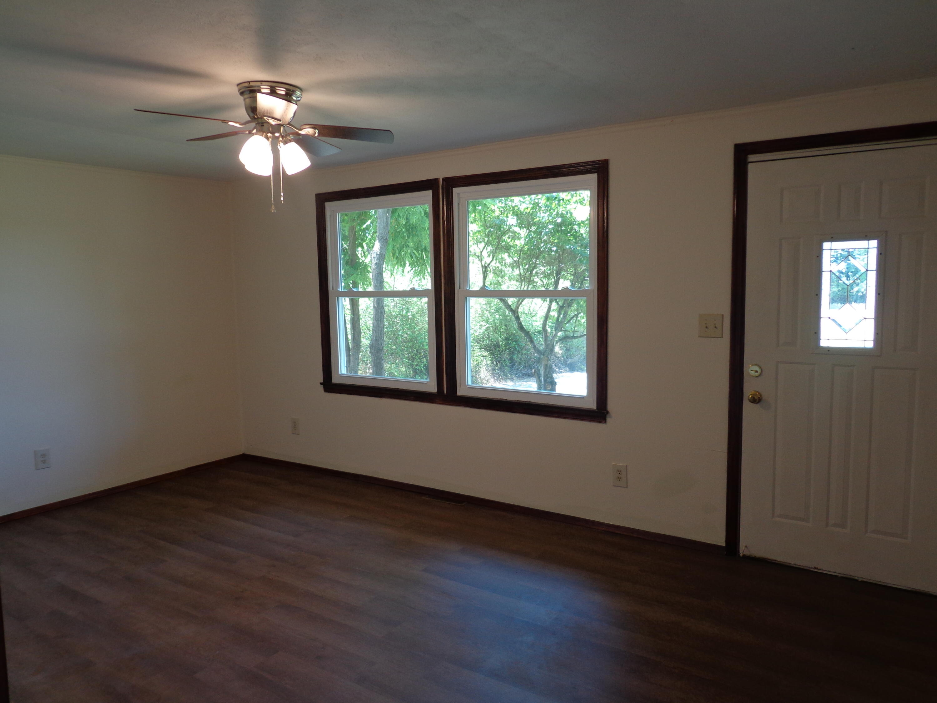 3152 Shingle Block Road Bedford, VA 24523 - Photo 6 of 11 DSC02827