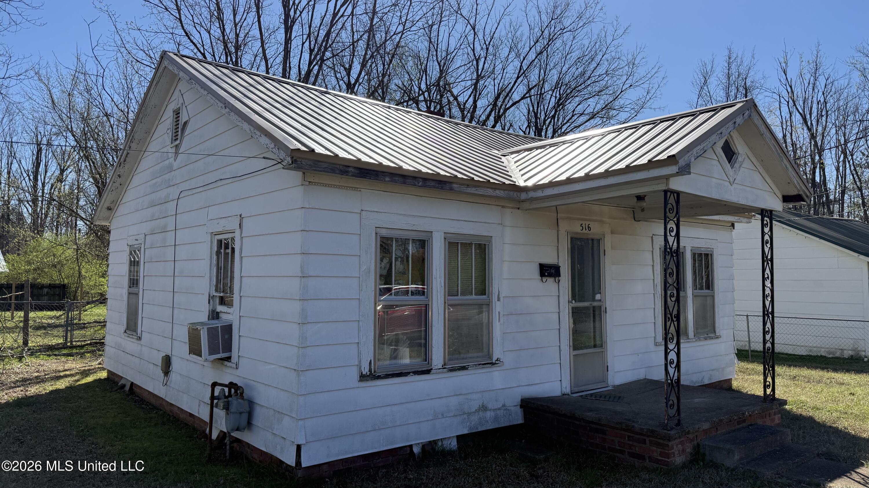 516 Highland Street Corinth, MS 38834 - Photo 3 of 25 IMG_7971