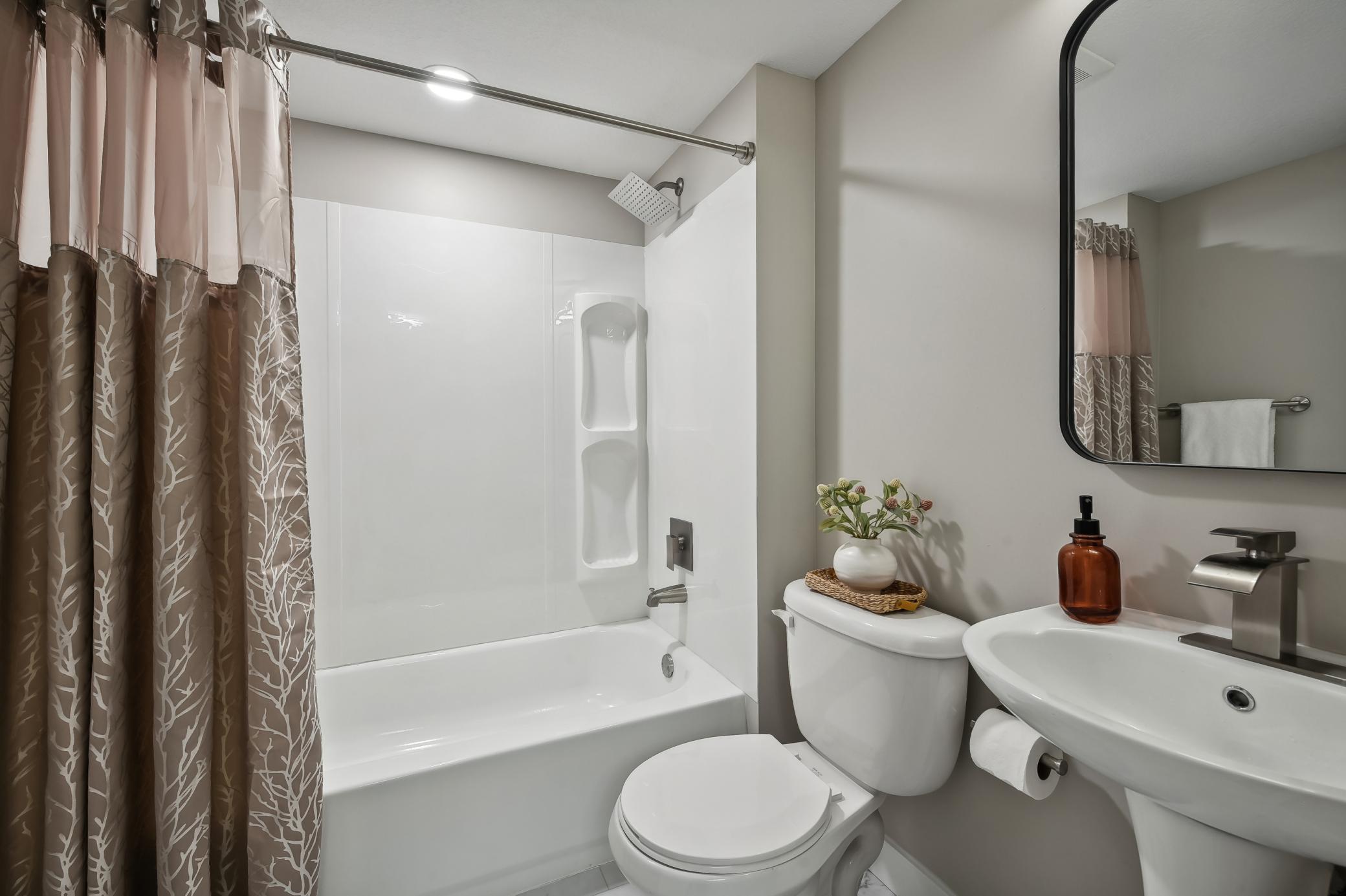 6860 Rosemary Road Eden Prairie, MN 55346 - Photo 22 of 33