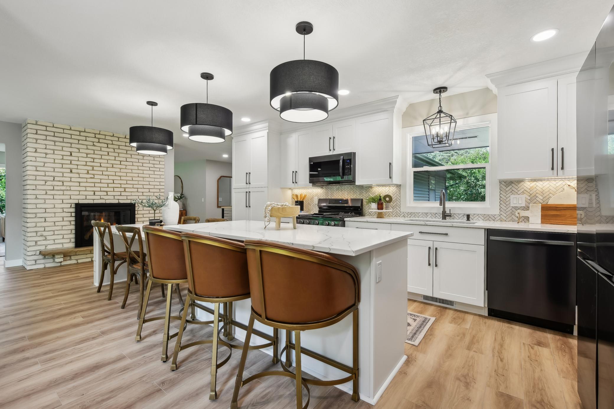 6860 Rosemary Road Eden Prairie, MN 55346 - Photo 3 of 33