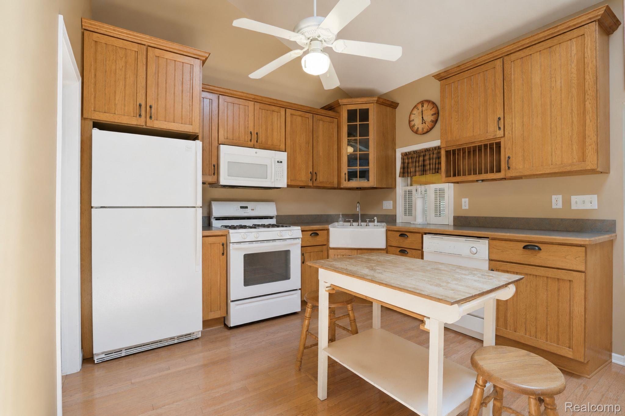 208 Flushing Street Gaines, MI 48436 - Photo 11 of 38