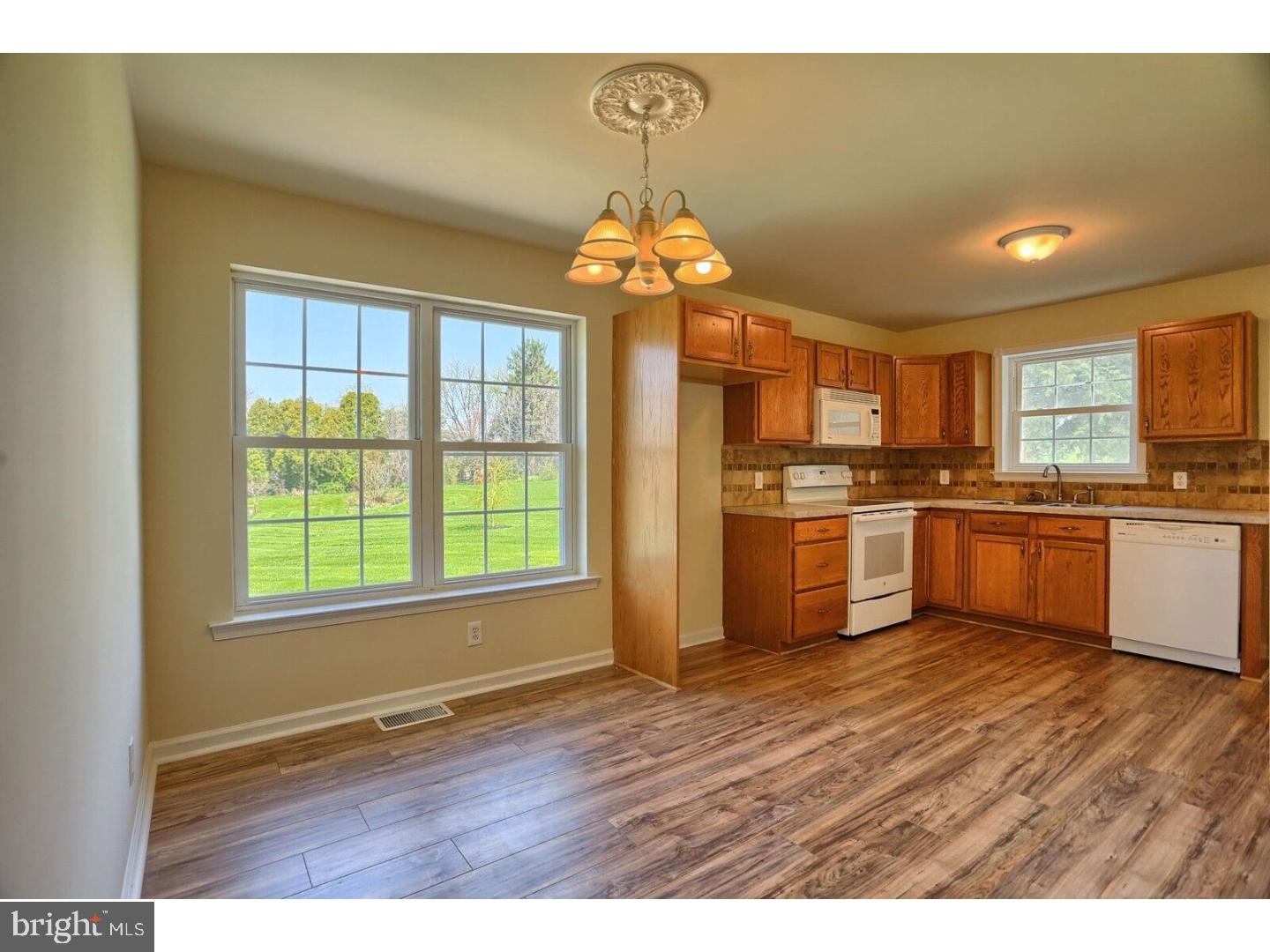 1063 Manatawny Road Boyertown, PA 19512 - Photo 4 of 25 Gallery Image 4