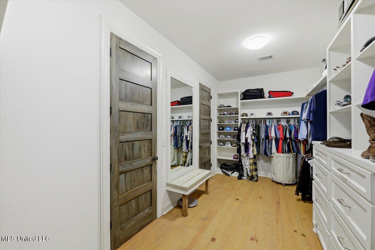 127 Crossview Place Brandon, MS 39047 - Photo 34 of 94 32-127 Crossview Pl _ Home Tours MS