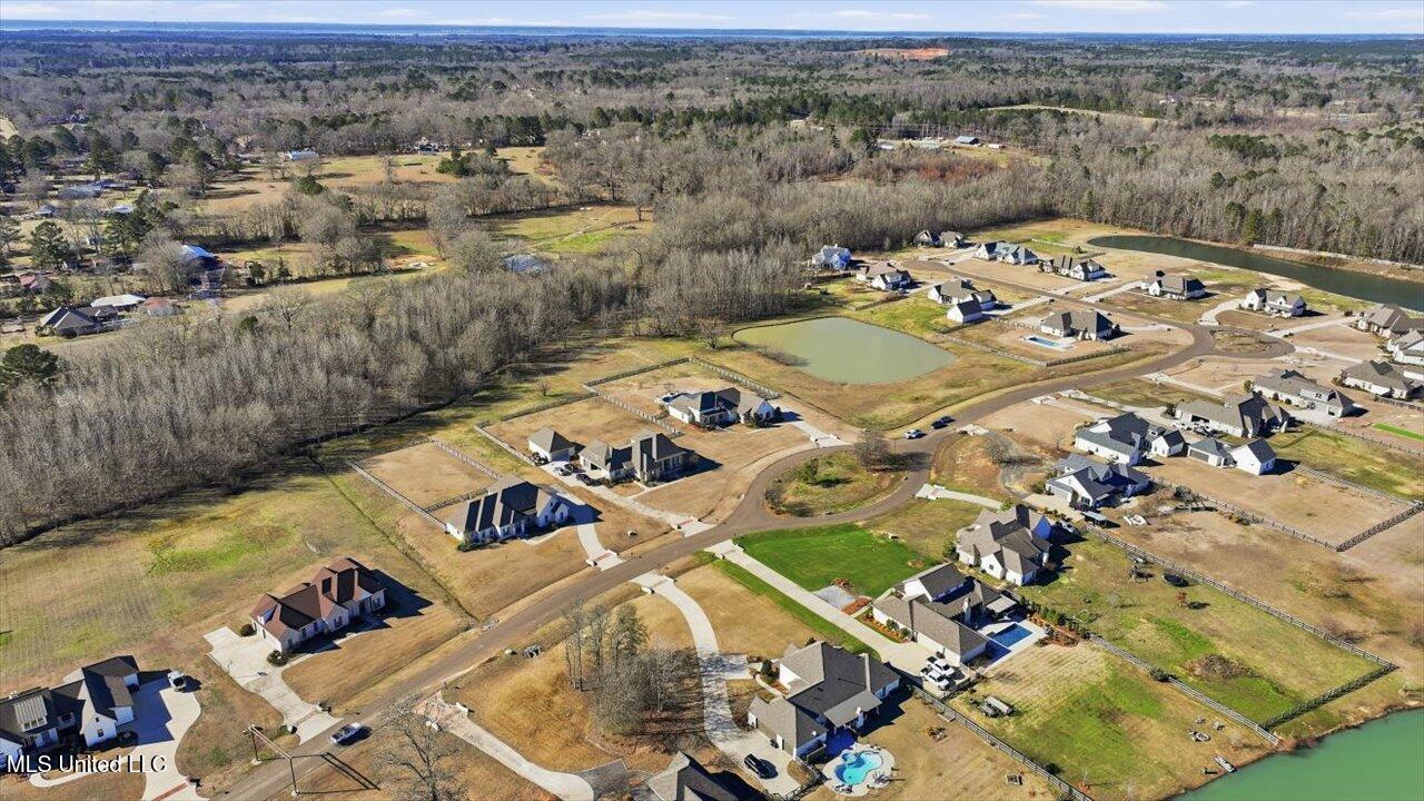 127 Crossview Place Brandon, MS 39047 - Photo 61 of 94 59-127 Crossview Pl _ Home Tours MS