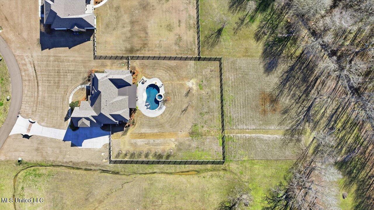 127 Crossview Place Brandon, MS 39047 - Photo 75 of 94 74-127 Crossview Pl _ Home Tours MS