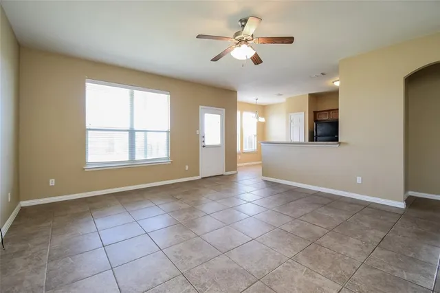 $1,825 | 260 Edison Lane, Crowley, TX 76036