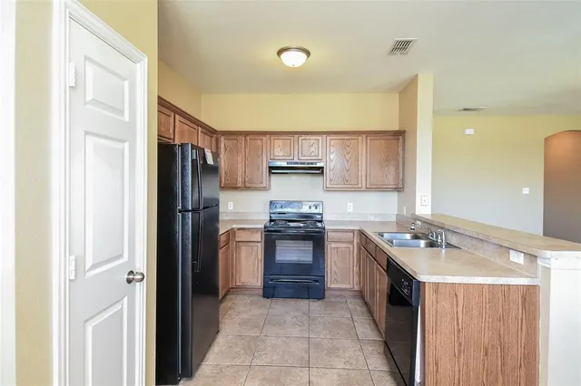 $1,825 | 260 Edison Lane, Crowley, TX 76036