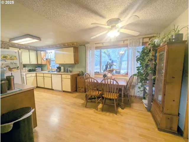 $850,000 | 71564 Palmer Junction Road, Elgin, OR 97827