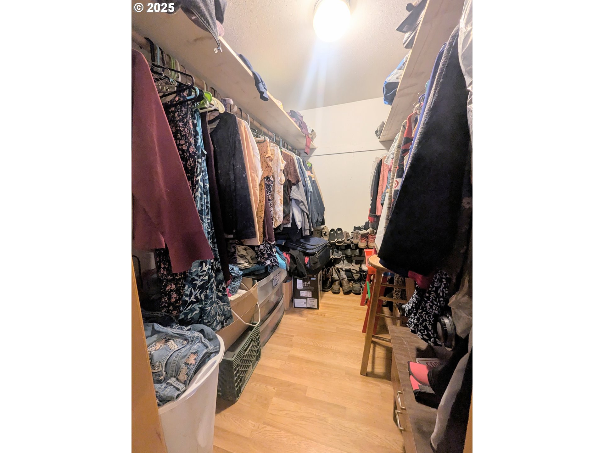 71564 Palmer Junction Road Elgin, OR 97827 - Photo 30 of 40 a view of a hallway with wooden floor