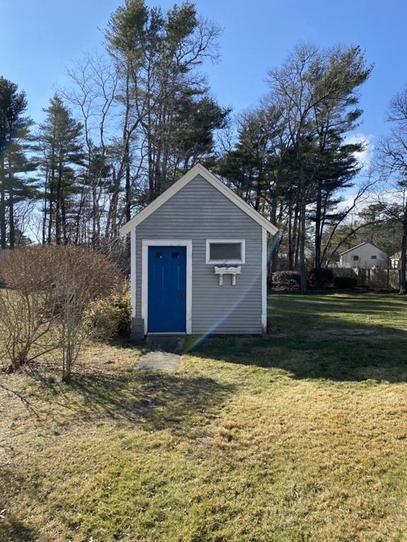 35 Catskill Road Bourne, MA 02532 - Photo 4 of 42