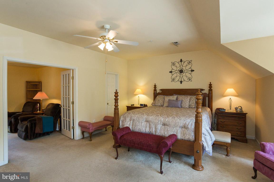 8110 Foxhall Road Clinton, MD 20735 - Photo 12 of 30 Bath (Master)