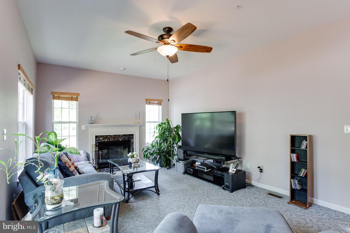 8110 Foxhall Road Clinton, MD 20735 - Photo 8 of 30 Family Room