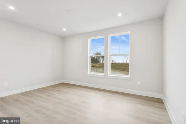 $649,990 | 102 Boatswain Way, Unit 2912, Chester, MD 21619