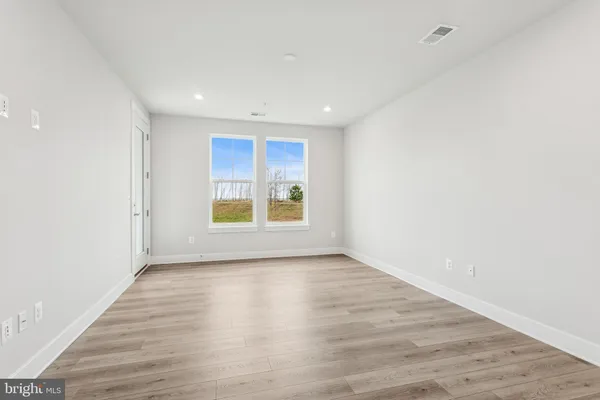 $649,990 | 102 Boatswain Way, Unit 2912, Chester, MD 21619