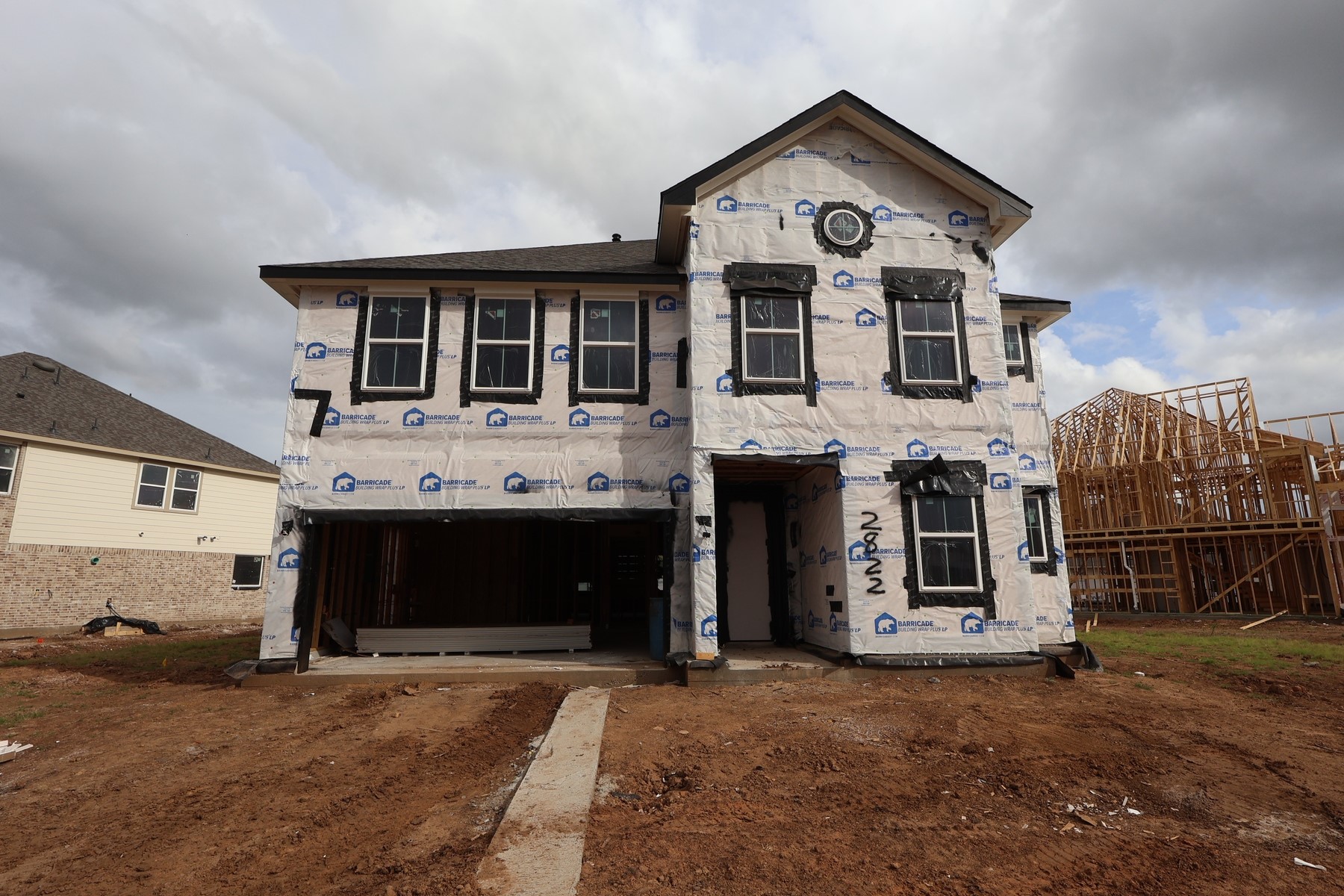 2822 Clapbread Lane Rosenberg, TX 77471 - Photo 2 of 38 Two story home with 6 beds, 4.5 baths, and 2 car garage